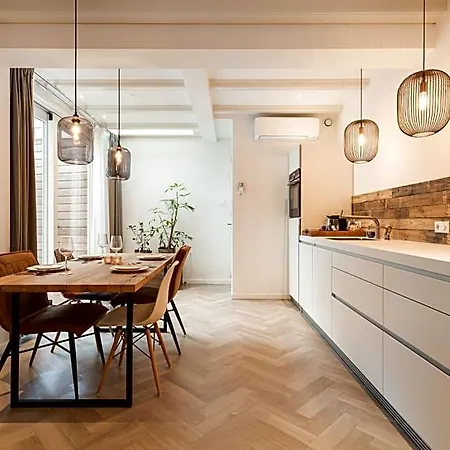 Leidse Square 5 Star Luxury Apartment *